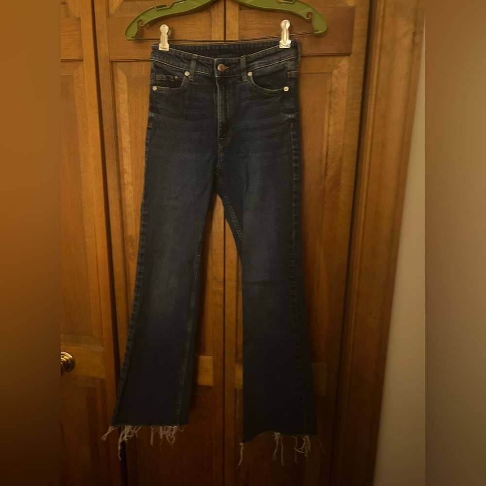 &Denim Women’s Classic Sz 2 Bell Bottom Bootcut Cotton Blend Jeans W/ Raw Hem